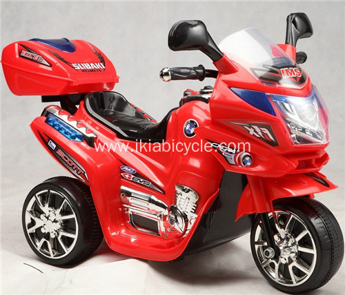 Baby Electric Ride na motocyklu
